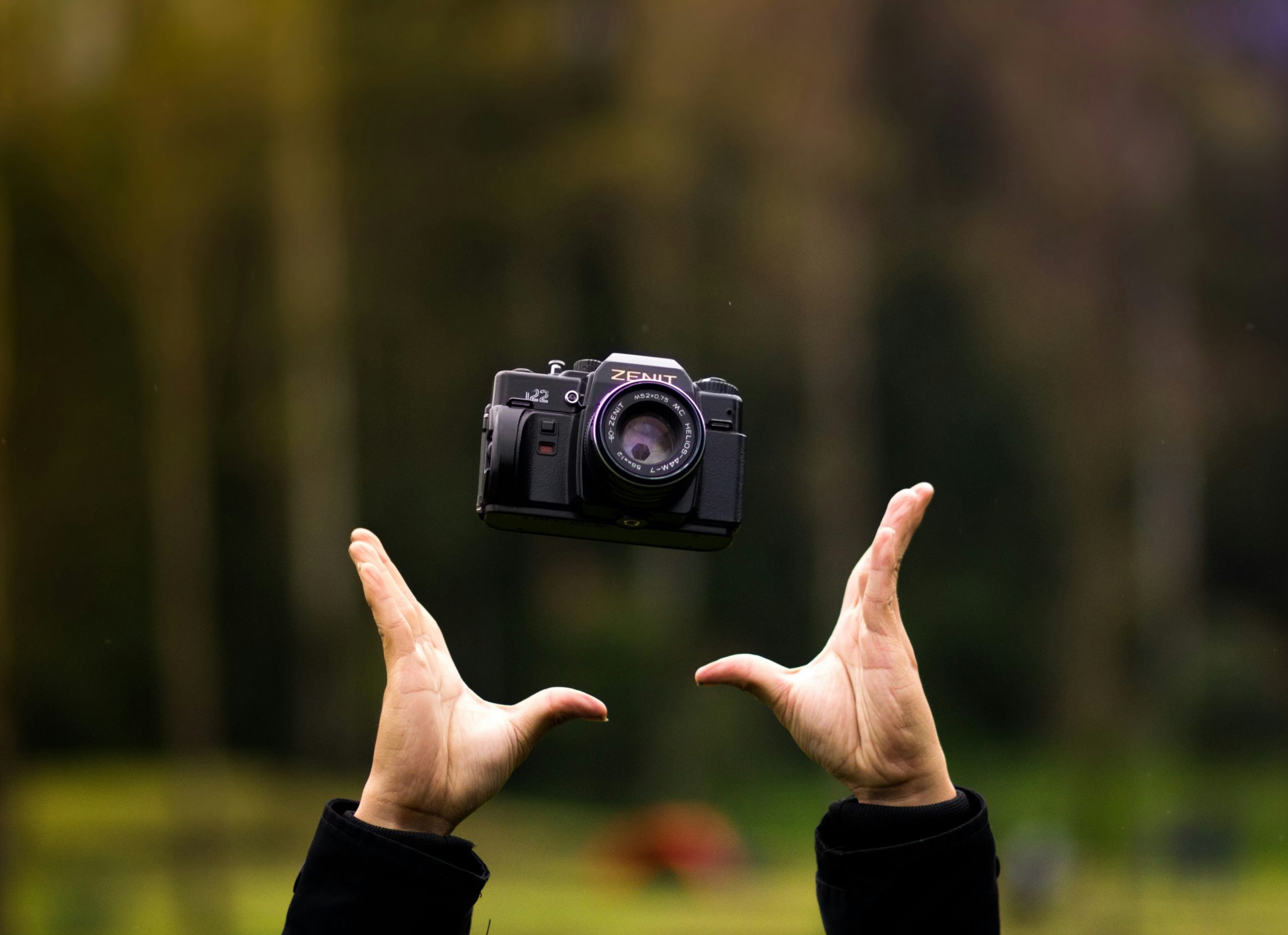friansa-rangga-z7zDKjZCaeg-unsplash friansa-rangga-z7zDKjZCaeg-unsplash